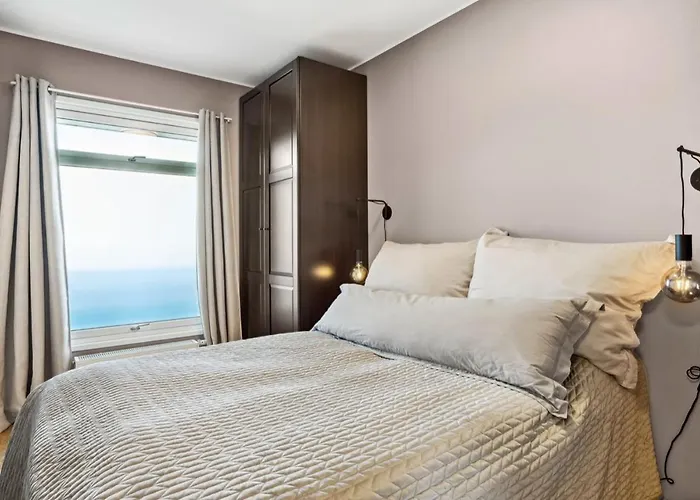 Апартаменты Modern And Comfortable Тромсё